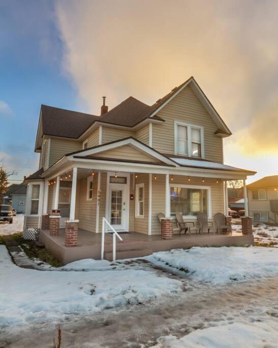 A Very Unique Quirky And Comfortable Home Spokane Buitenkant foto
